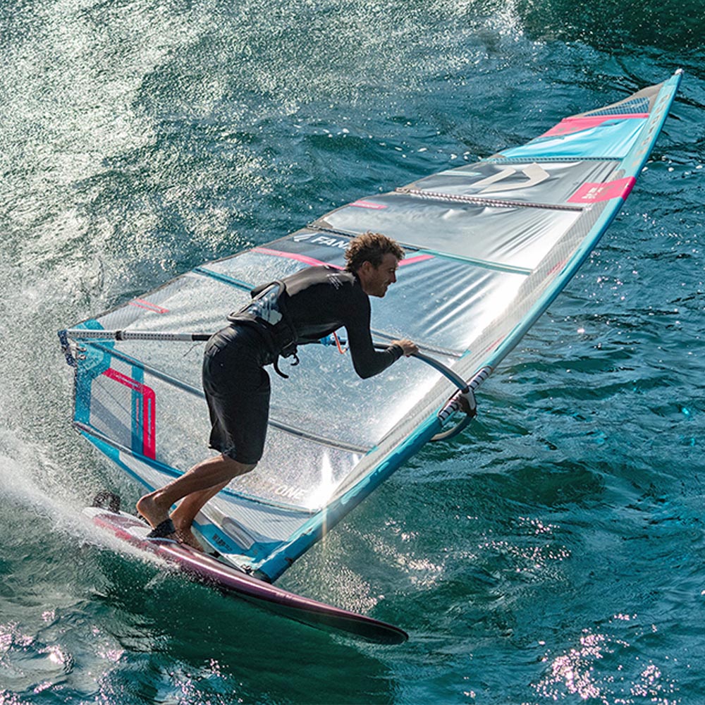 Fanatic Falcon TE Windsurfing Board - Windsurf | H20 Sports | H2O Sports