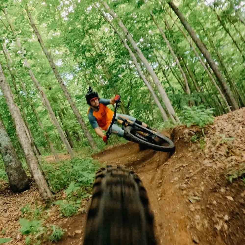 GOPRO-handlebar-seat-post-bar-mount-action